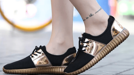 Why Does Everyone Have To Tie Their Shoe Laces Properly? - Omega Walk