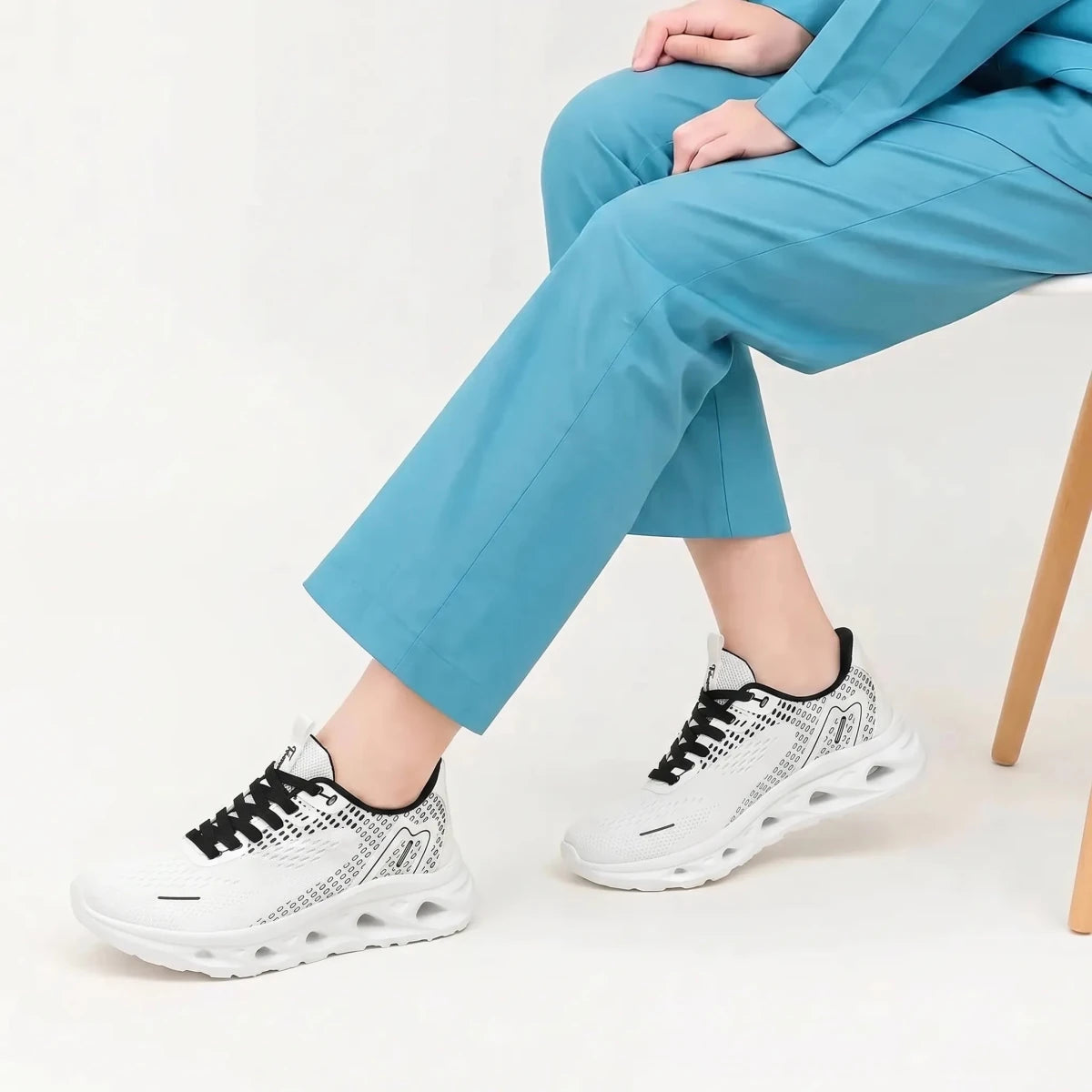 Cosmos - Omega Walk - M290-White-36