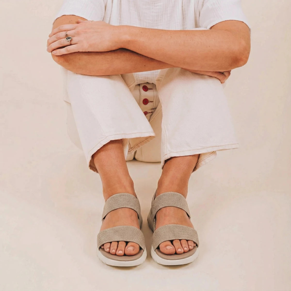 Essence - Omega Walk - M280-Beige-35