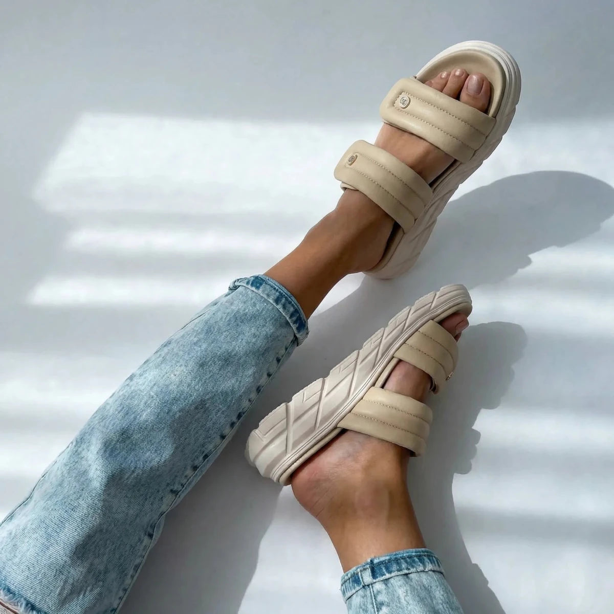 Relief - Omega Walk - M283-Beige-35