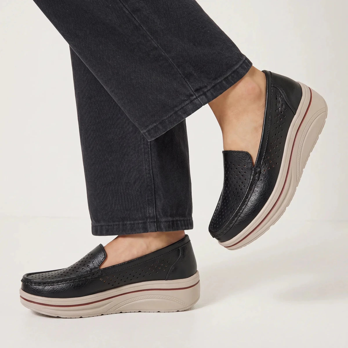 Soleva - Omega Walk - M291-Black-35