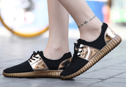 Why Does Everyone Have To Tie Their Shoe Laces Properly? - Omega Walk