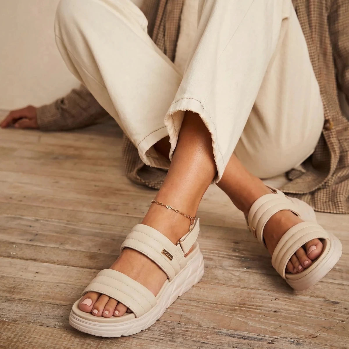 Align - Omega Walk - M275-Off-White-35