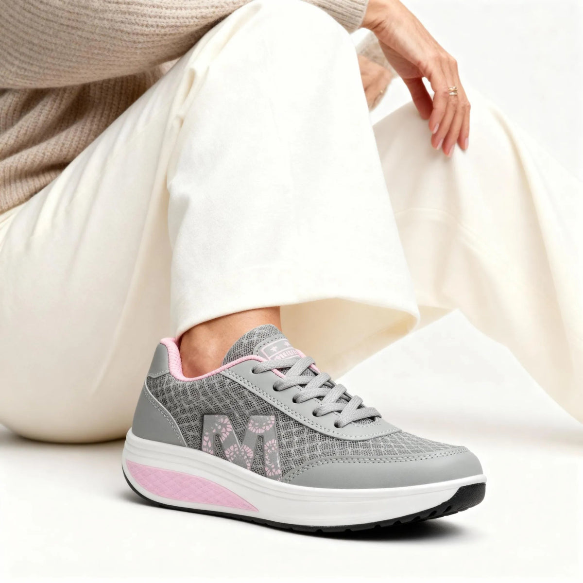 Cloud Lift - Omega Walk - M270-Grey-35
