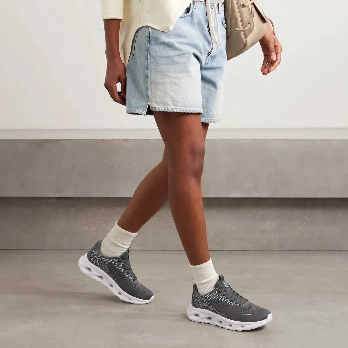 Cosmos - Omega Walk - M290-Grey -36