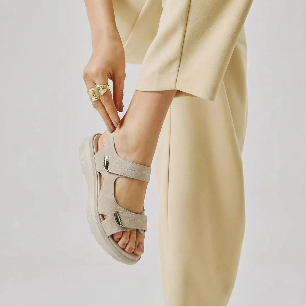 Journey - Omega Walk - M277-Grey-37