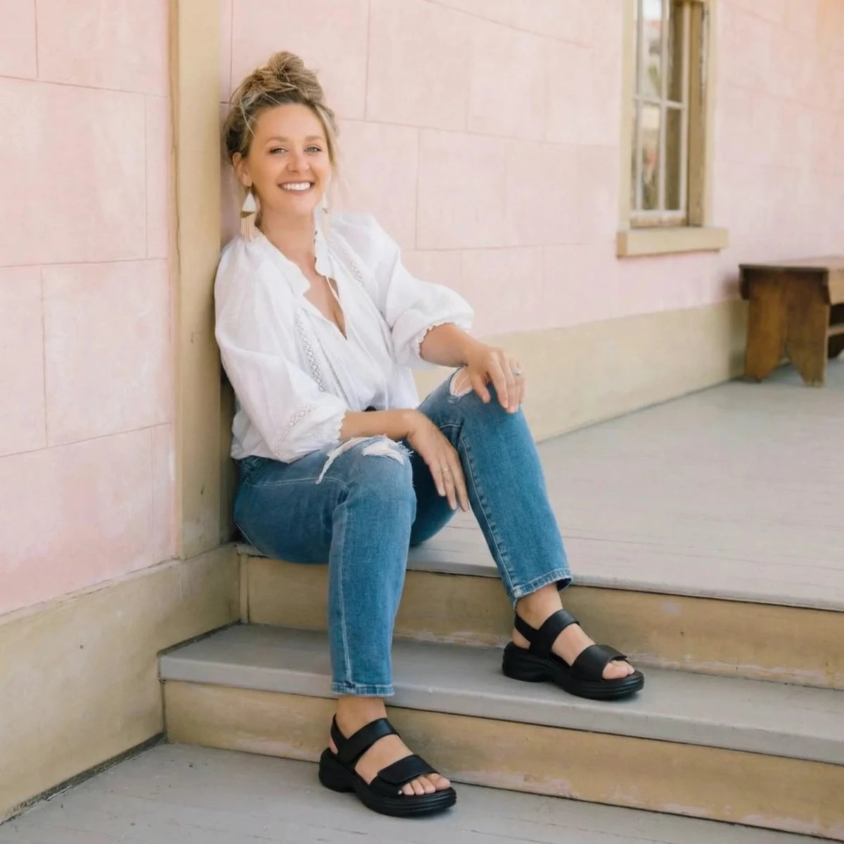 Modesty - Omega Walk - M276-Black-35