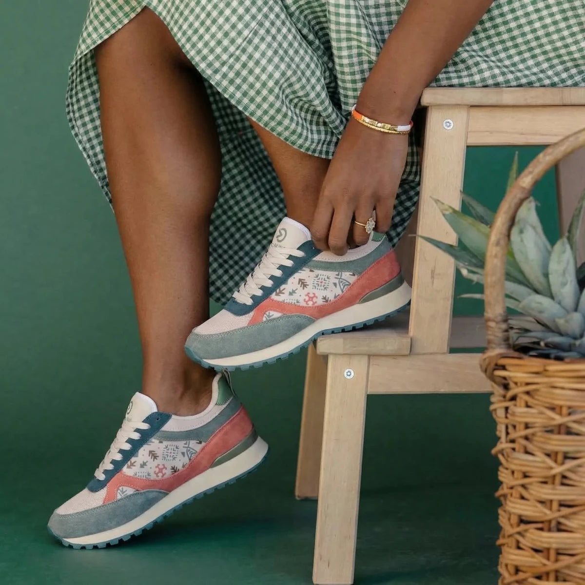 Novera - Omega Walk - 