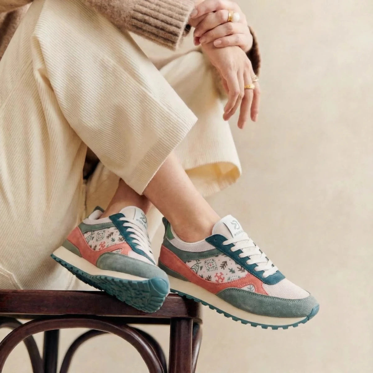 Novera - Omega Walk - 