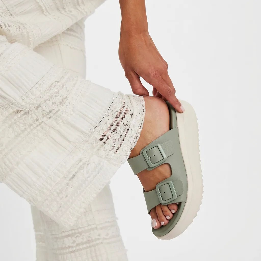 Soothe - Omega Walk - M279-Green-35